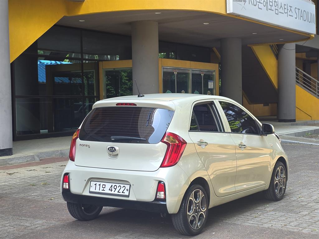 KIA Morning - Vista 6