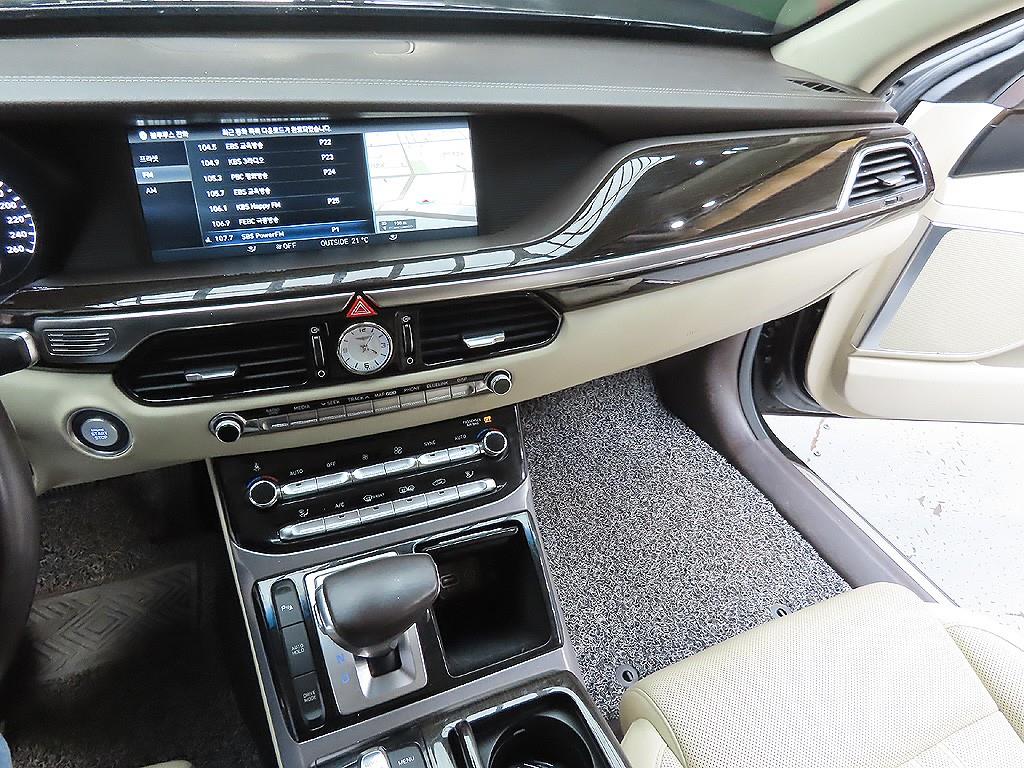 Genesis EQ900 2018 Negro - Importación desde Corea - HF Imports Iquique - Foto 7