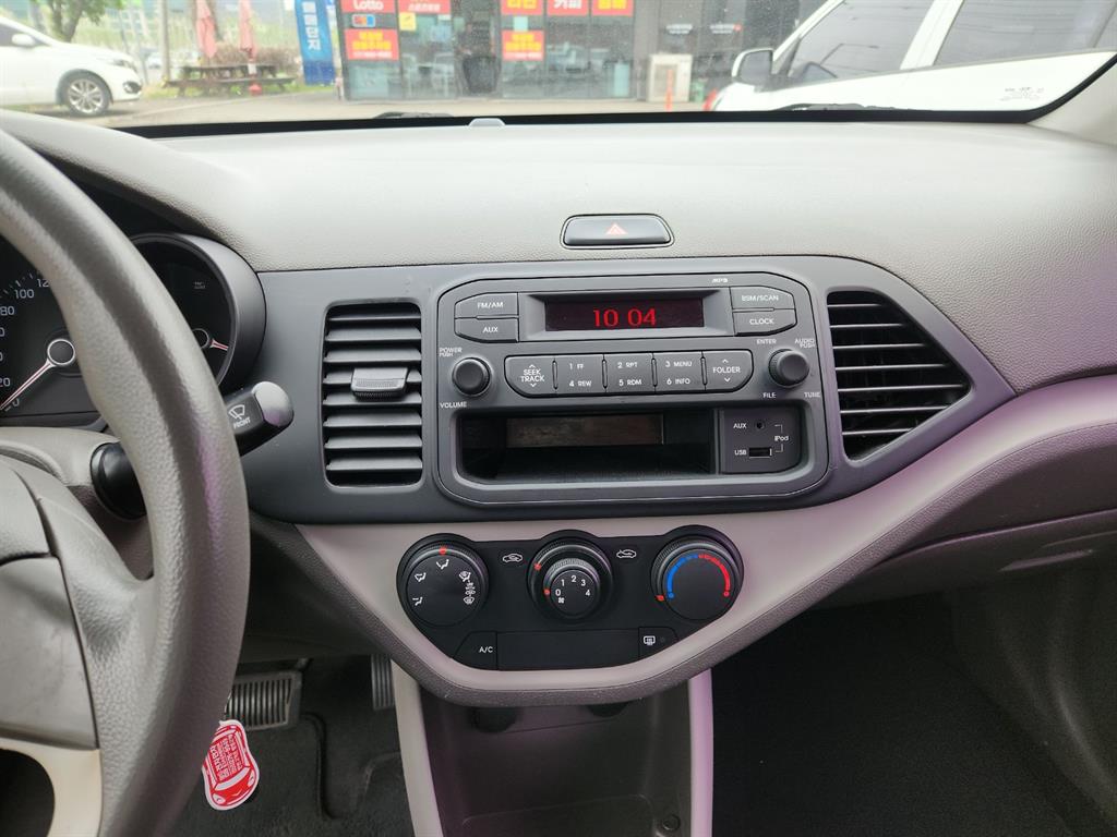 KIA Morning - Vista 11
