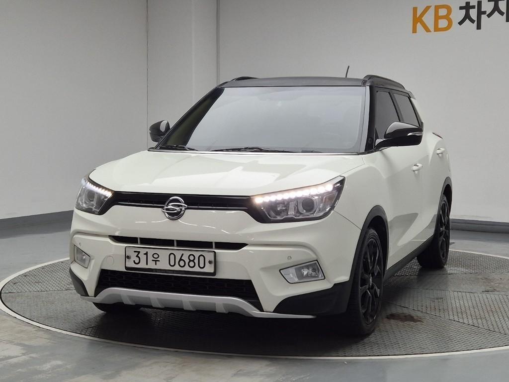 Ssangyong Tivoli 2016 Blanco - Importación desde Corea - HF Imports Iquique - Foto 1