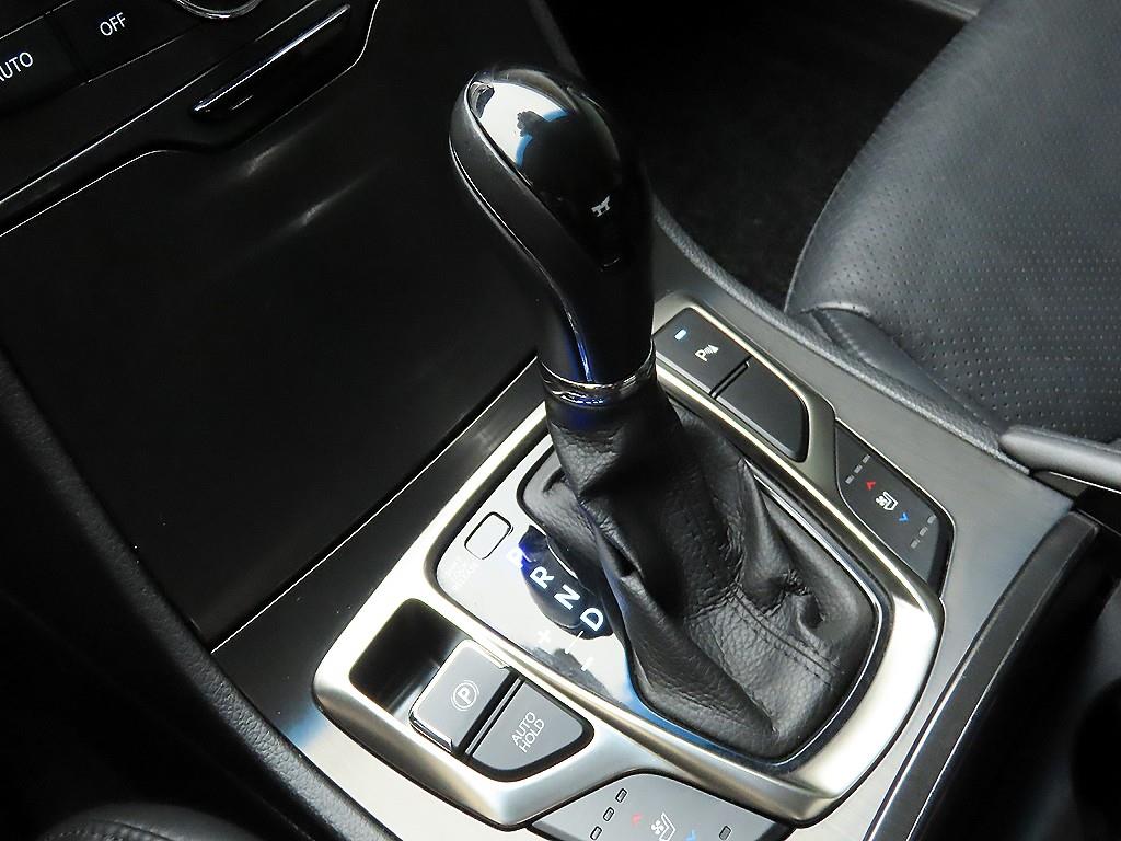 HYUNDAI Grandeur - Vista 10
