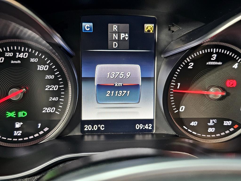 Mercedes Benz C Class - Vista 7