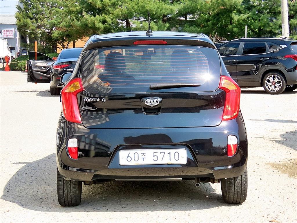 KIA Morning - Vista 4