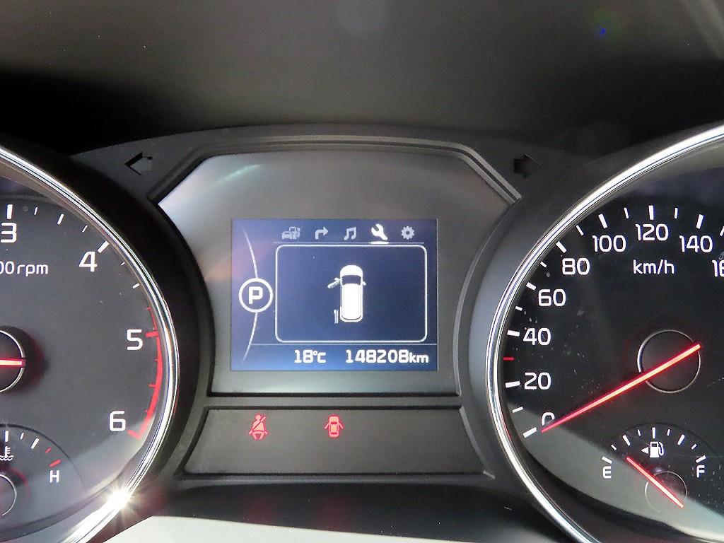 KIA Carnival - Vista 9