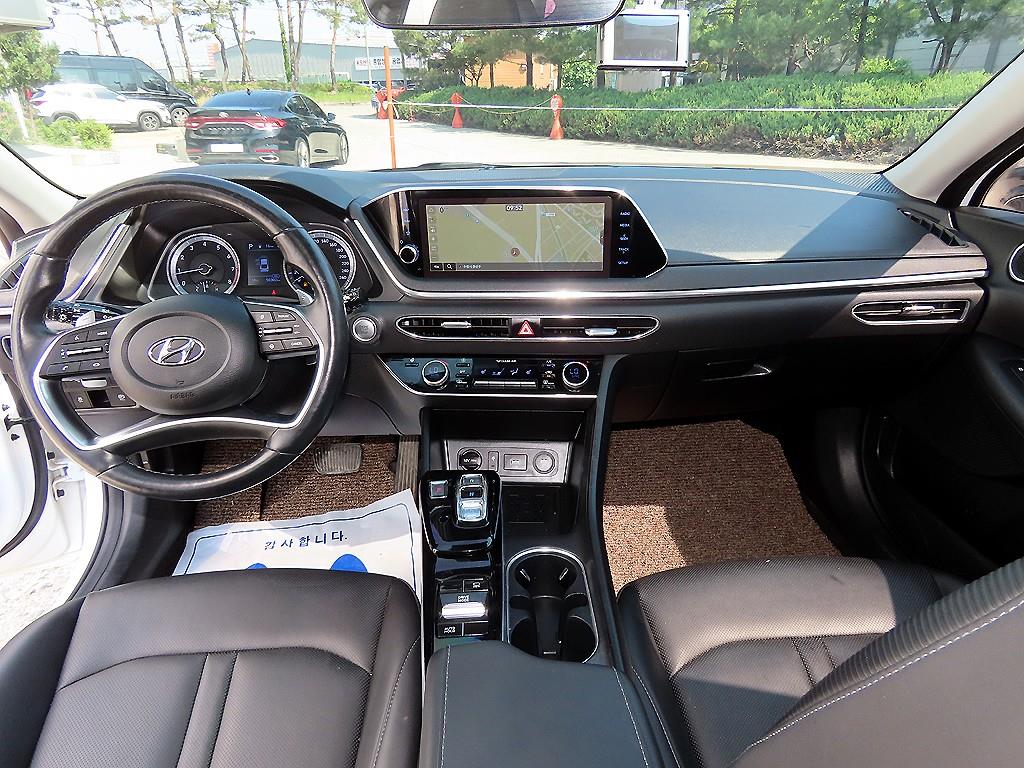 HYUNDAI Sonata - Vista 7