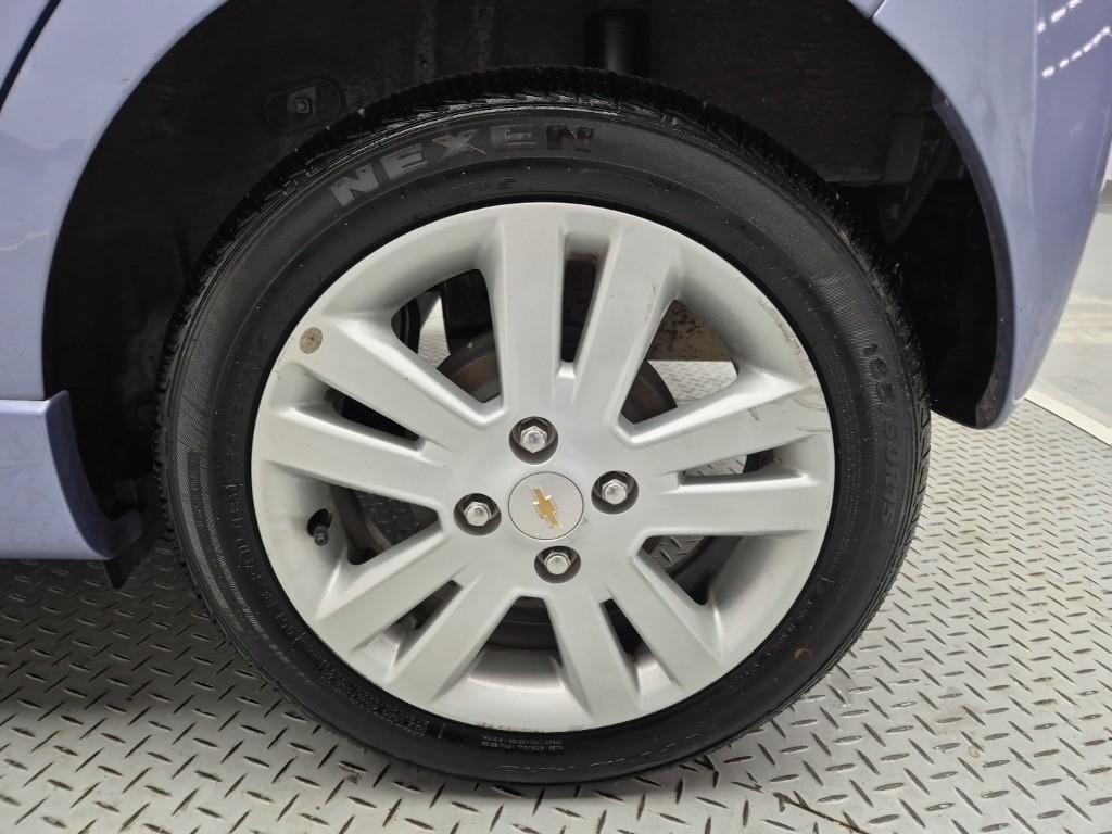 Chevrolet Spark - Vista 5