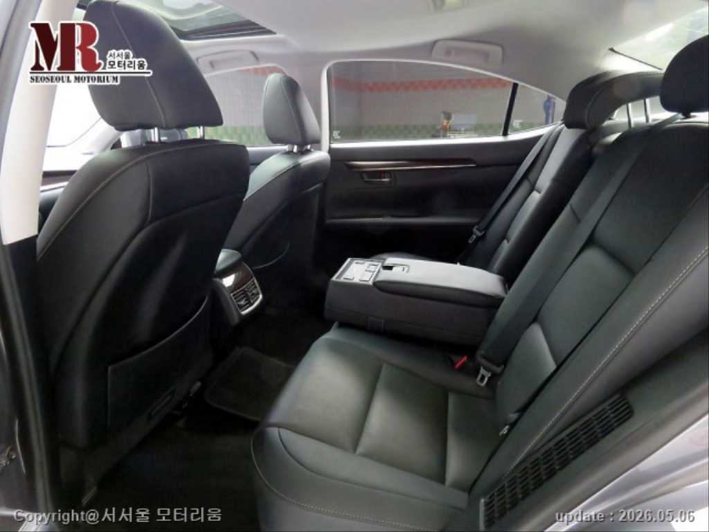 Lexus ES - Vista 6