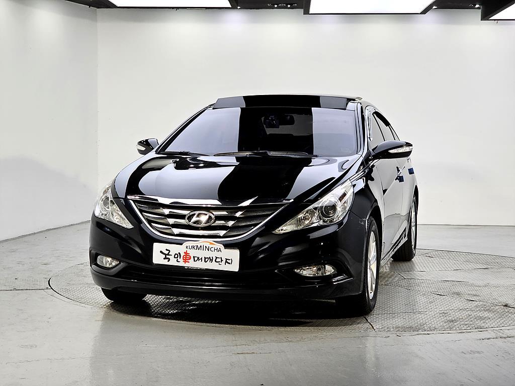HYUNDAI Sonata - Vista 2