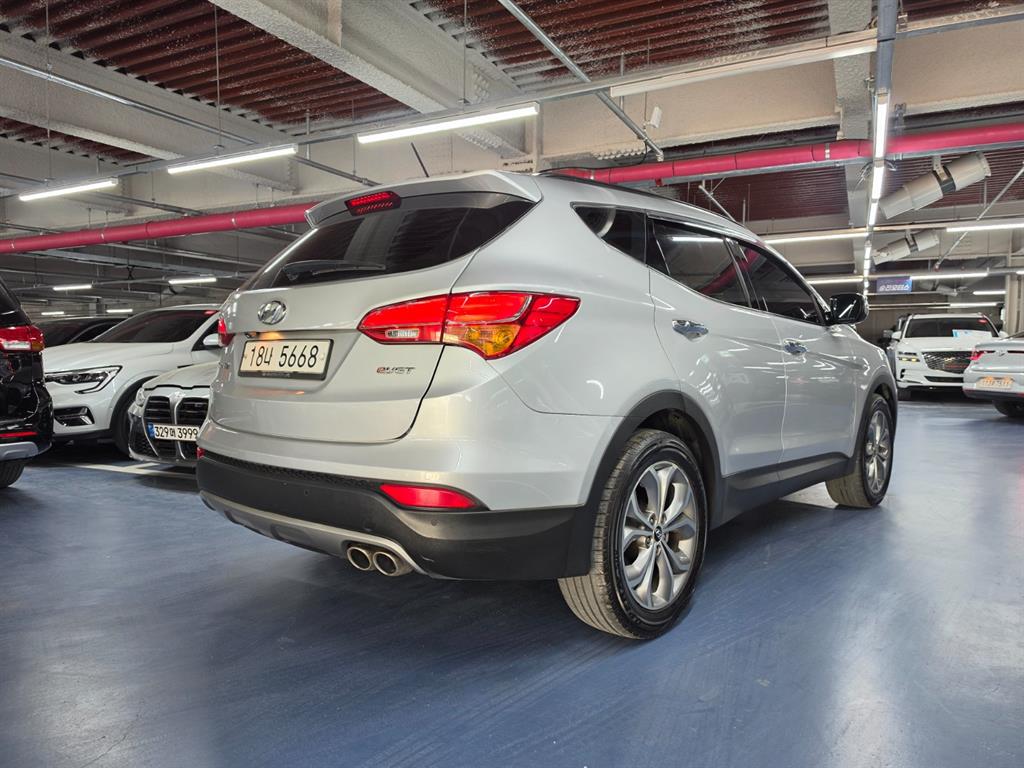 HYUNDAI Santa Fe - Vista 3