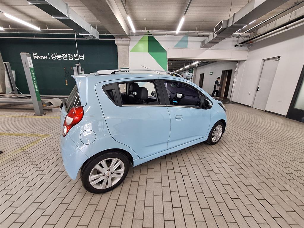 Chevrolet Spark - Vista 4