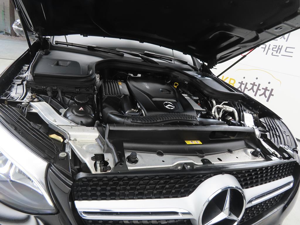 Mercedes Benz GLC Class 2019 Negro - Importación desde Corea - HF Imports Iquique - Foto 19