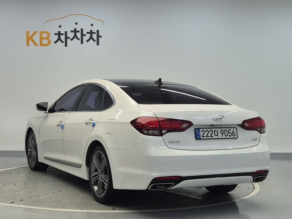 HYUNDAI Aslan - Vista 2