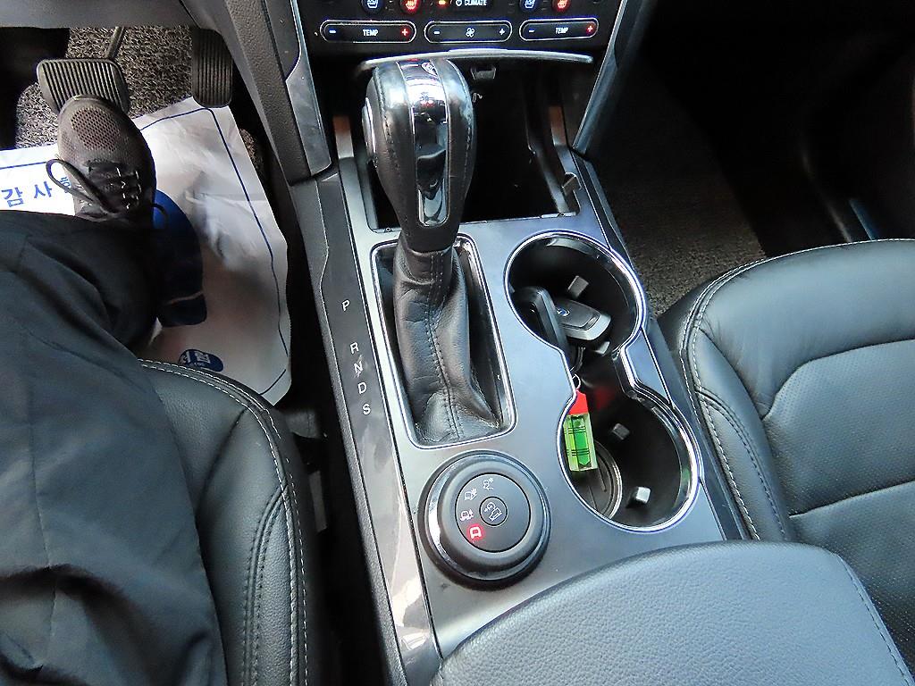 Ford Explorer - Vista 11