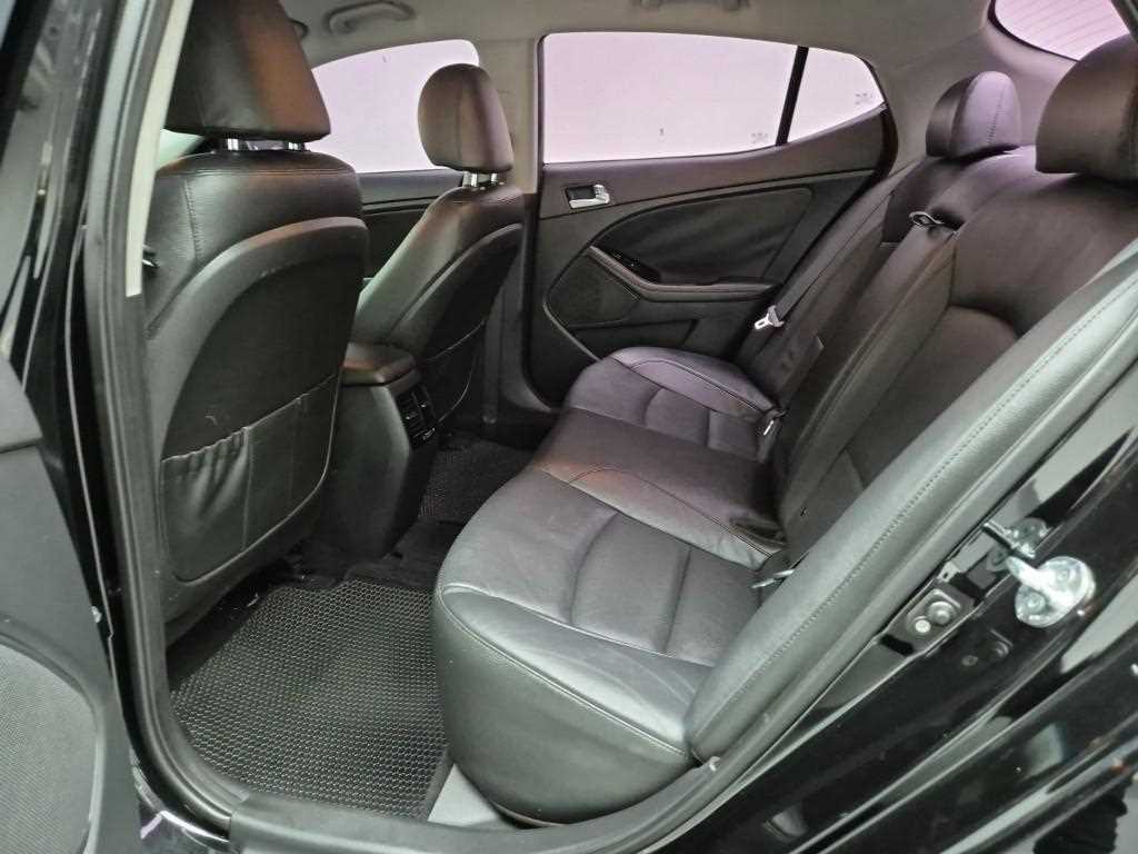 KIA K5 - Vista 12