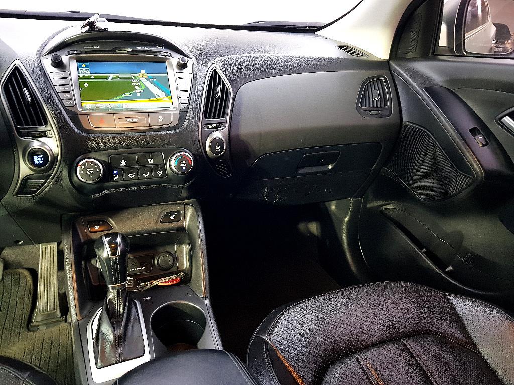 HYUNDAI Tucson - Vista 10