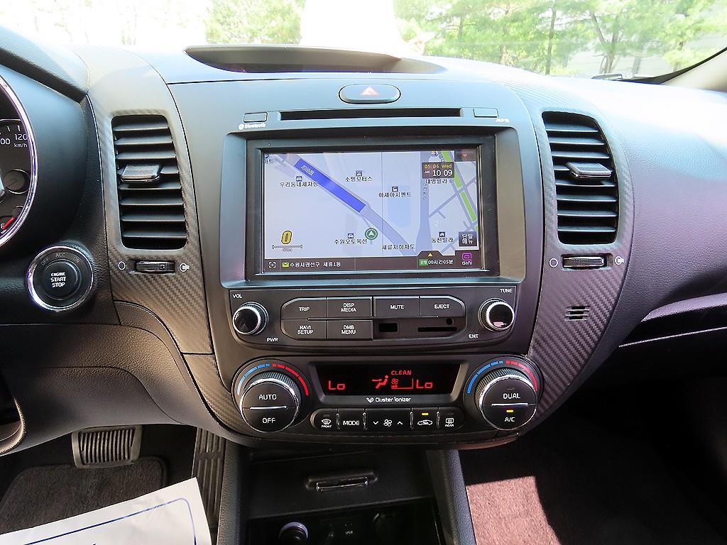 KIA K3 2013 Blanco - Importación desde Corea - HF Imports Iquique - Foto 13