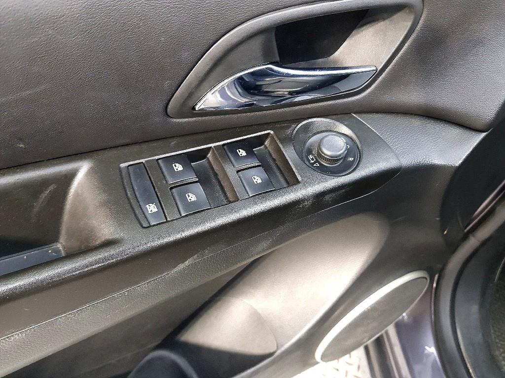 Chevrolet Cruise - Vista 10