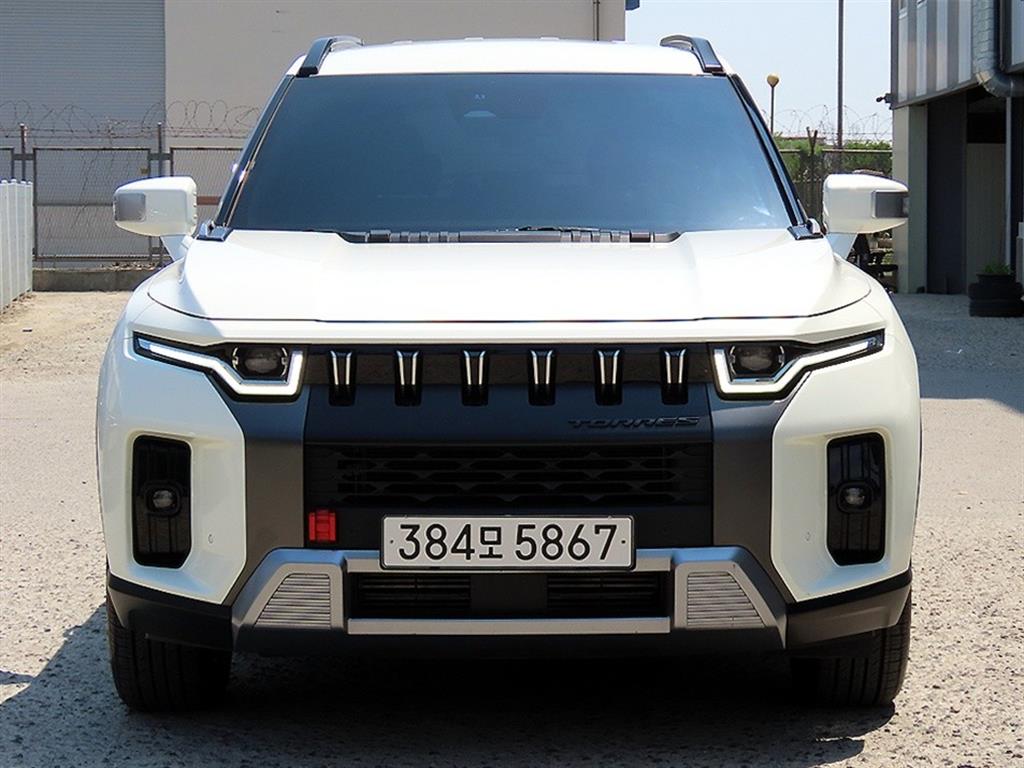 Ssangyong Torres 2023 Blanco - Importación desde Corea - HF Imports Iquique - Foto 1