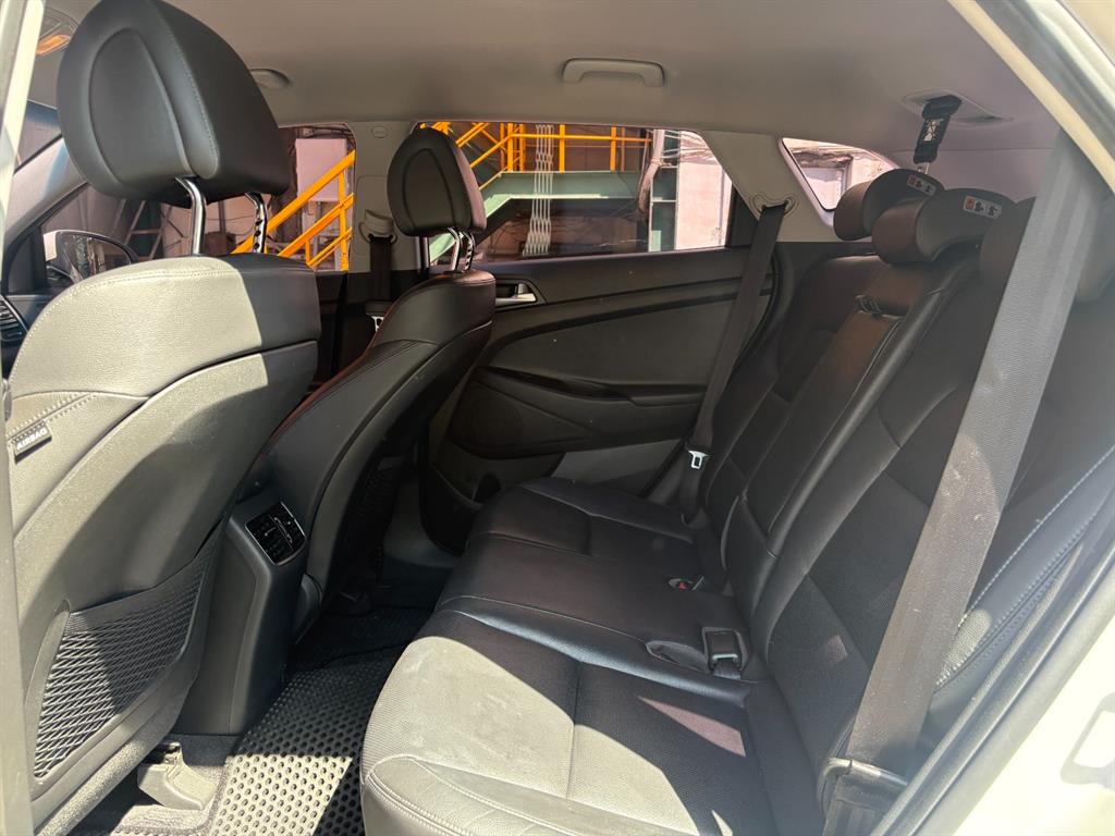 HYUNDAI Tucson - Vista 11