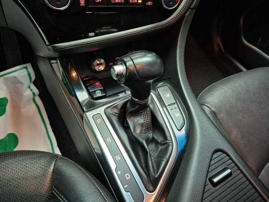 KIA K5 - Vista 8