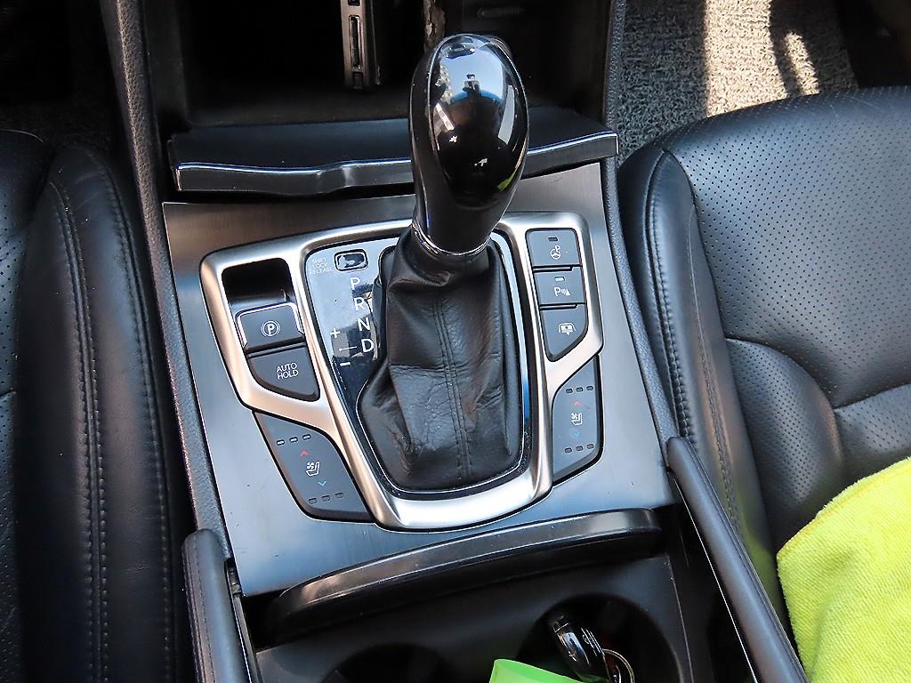HYUNDAI Grandeur - Vista 10