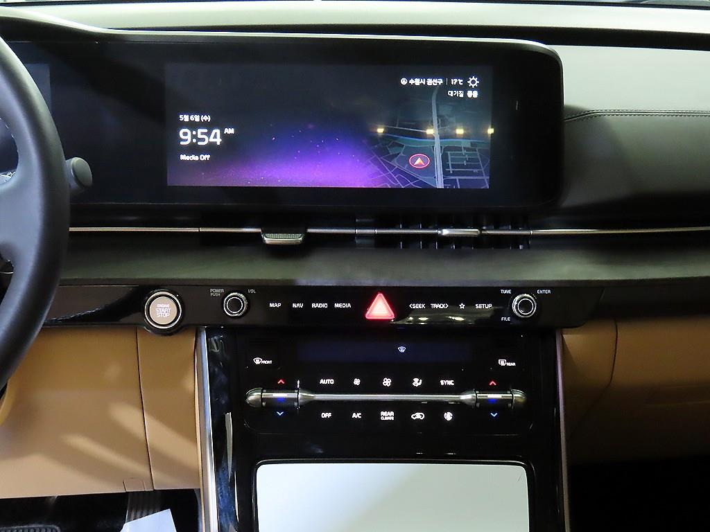 KIA Carnival - Vista 12