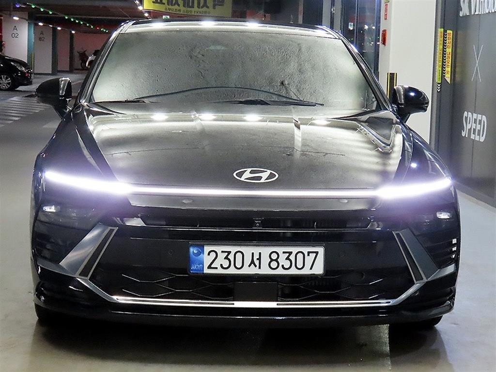 HYUNDAI Sonata - Vista 2
