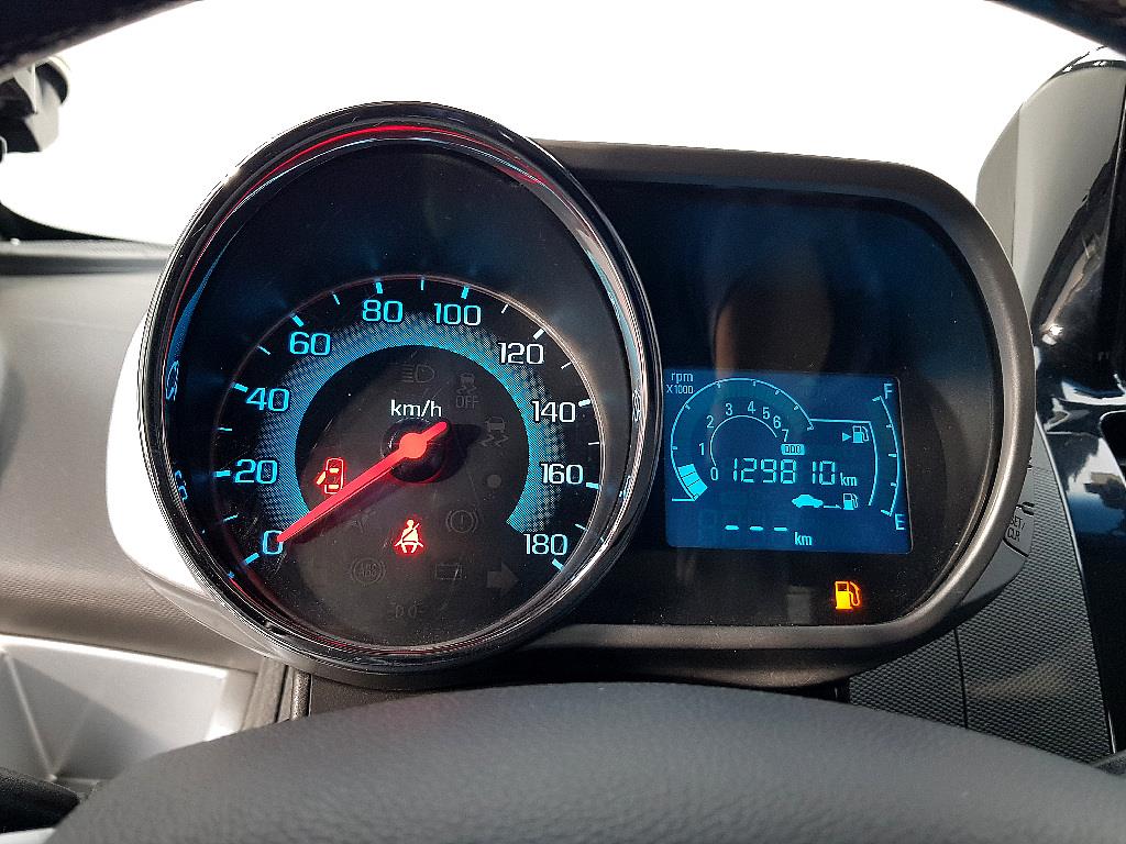 Chevrolet Spark - Vista 7