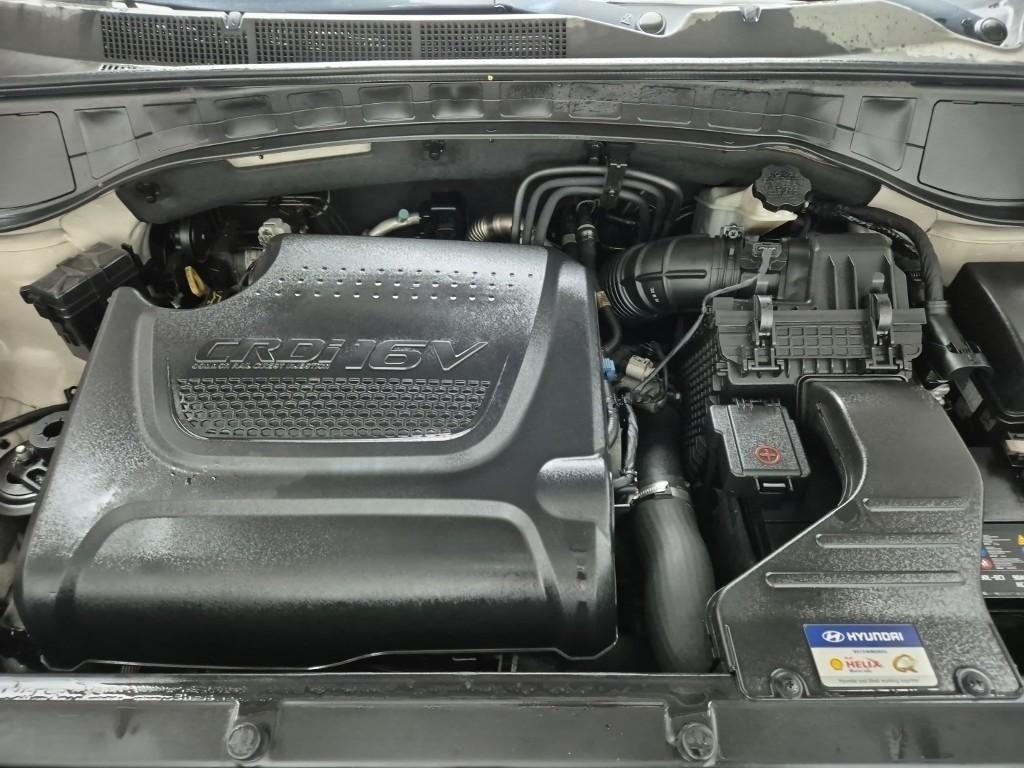 HYUNDAI Santa Fe - Vista 5