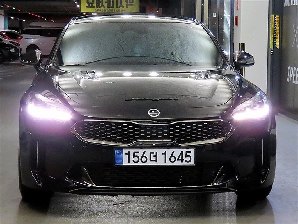 KIA Stinger - Vista 2