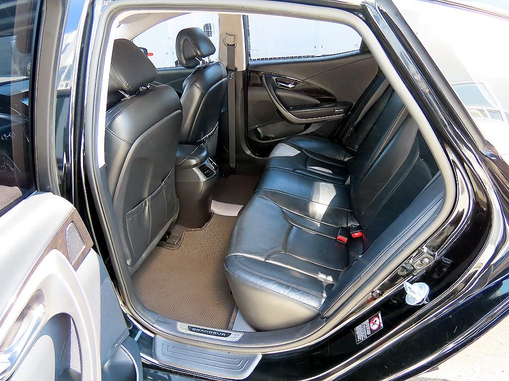 HYUNDAI Grandeur - Vista 6