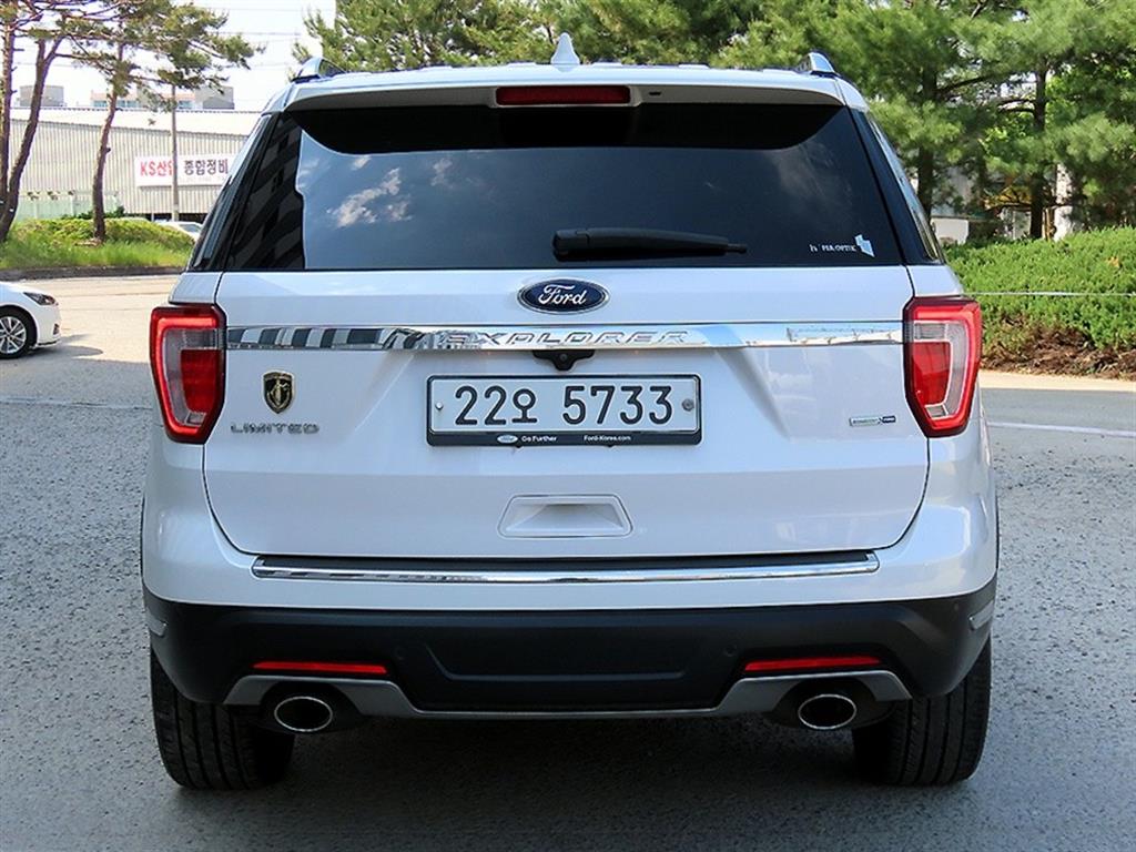 Ford Explorer - Vista 4