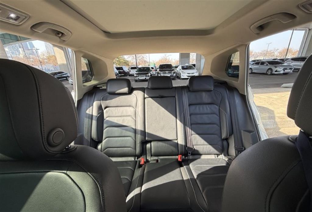 Volkswagen Tiguan - Vista 7