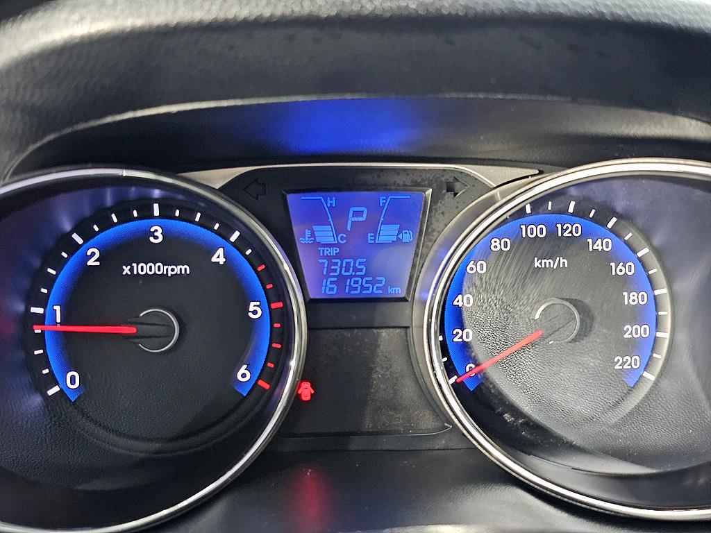 HYUNDAI Tucson - Vista 7