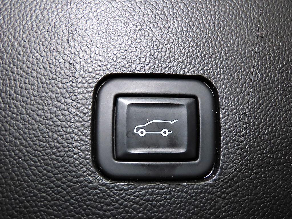 Chevrolet Travers 2020 Negro - Importación desde Corea - HF Imports Iquique - Foto 16