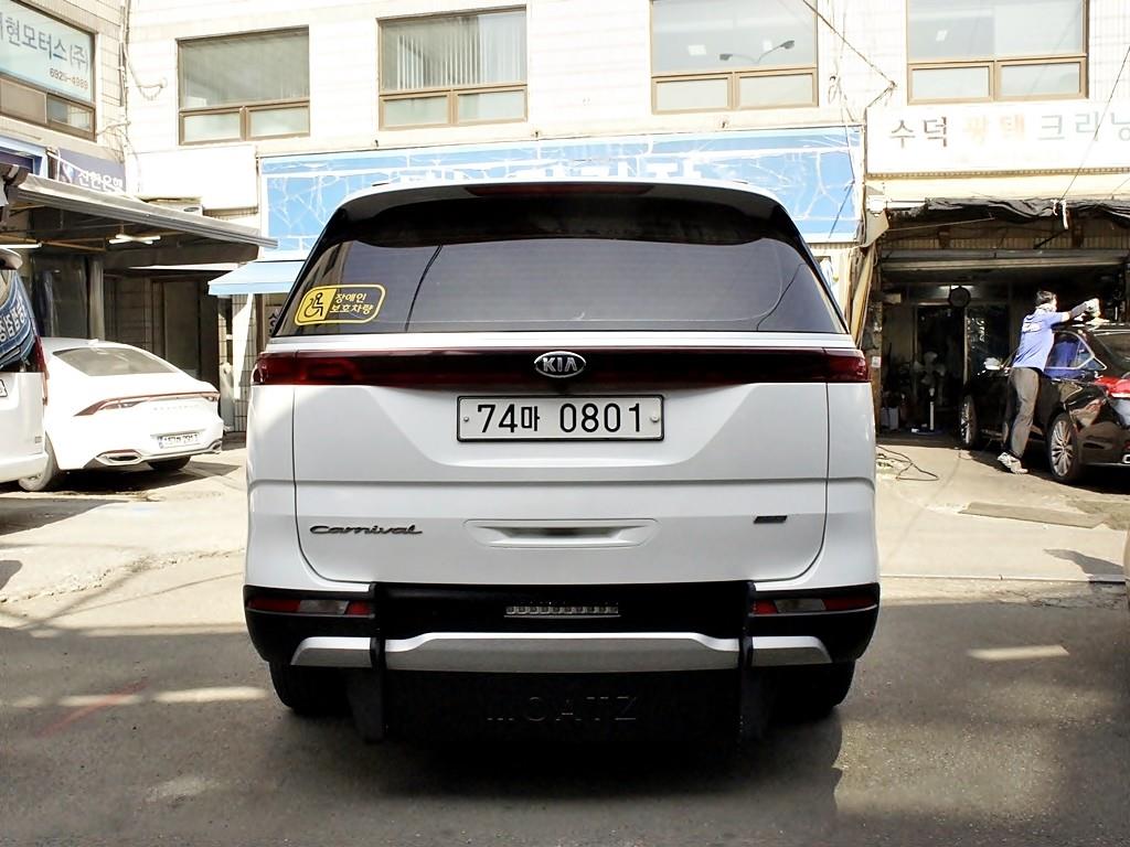 KIA Carnival - Vista 5
