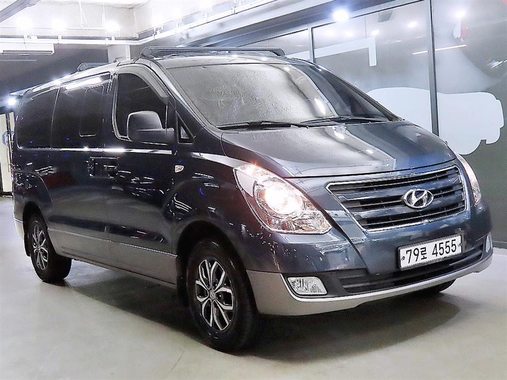 HYUNDAI Starex 2018 Azul - Importación desde Corea - HF Imports Iquique - Foto 1