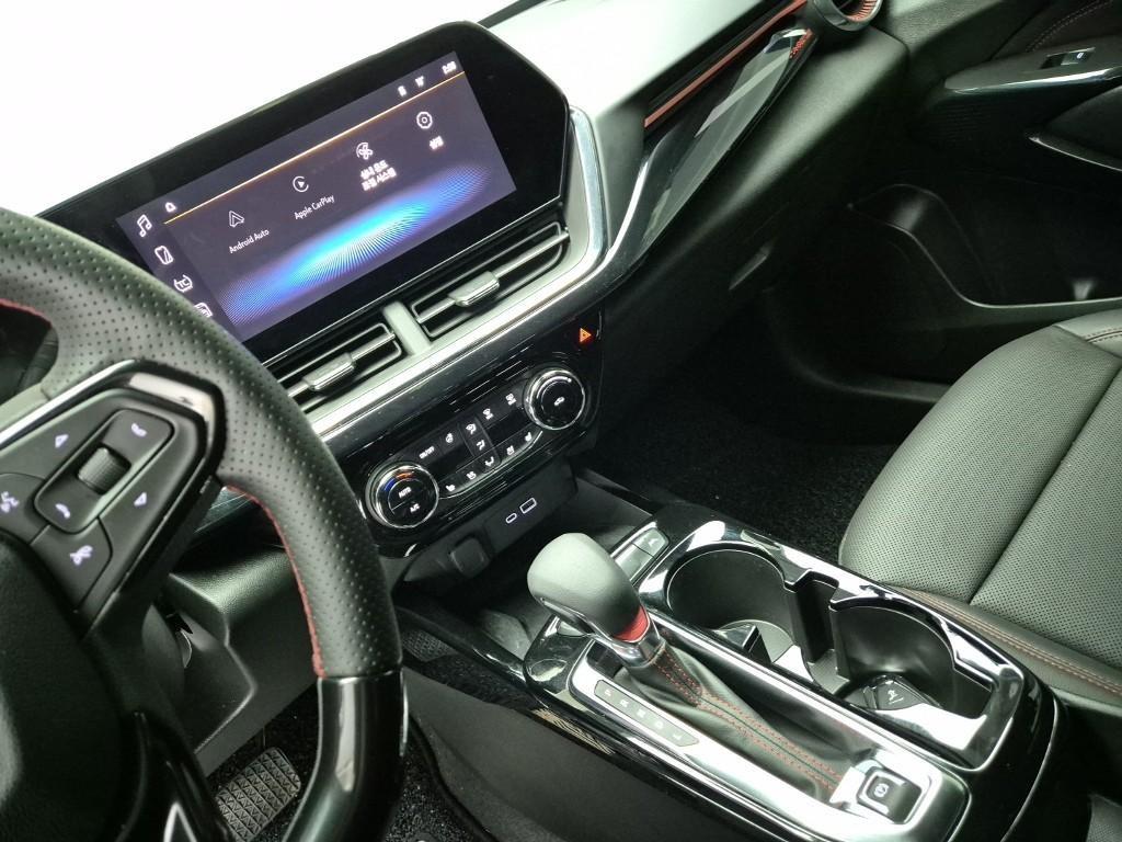 Chevrolet Trax - Vista 8