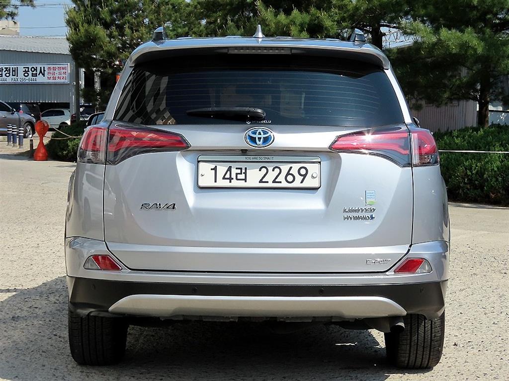 Toyota RAV4 - Vista 4