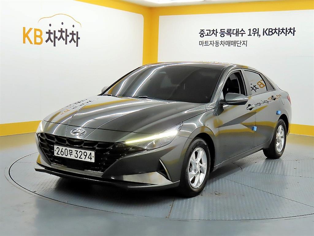 HYUNDAI Avante - Vista 2