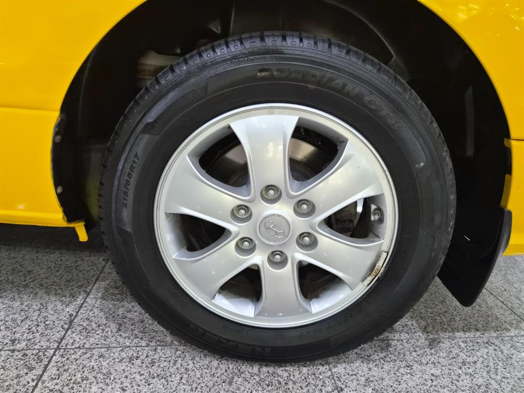 HYUNDAI Starex 2019 Amarillo - Importación desde Corea - HF Imports Iquique - Foto 19