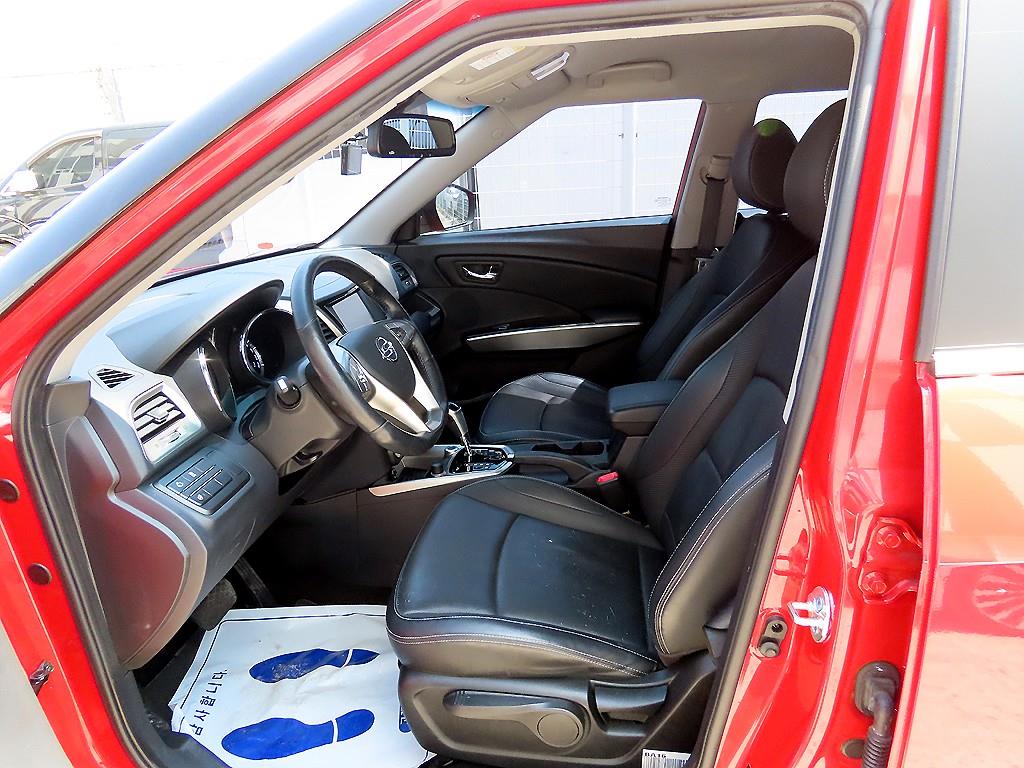 Ssangyong Tivoli - Vista 5