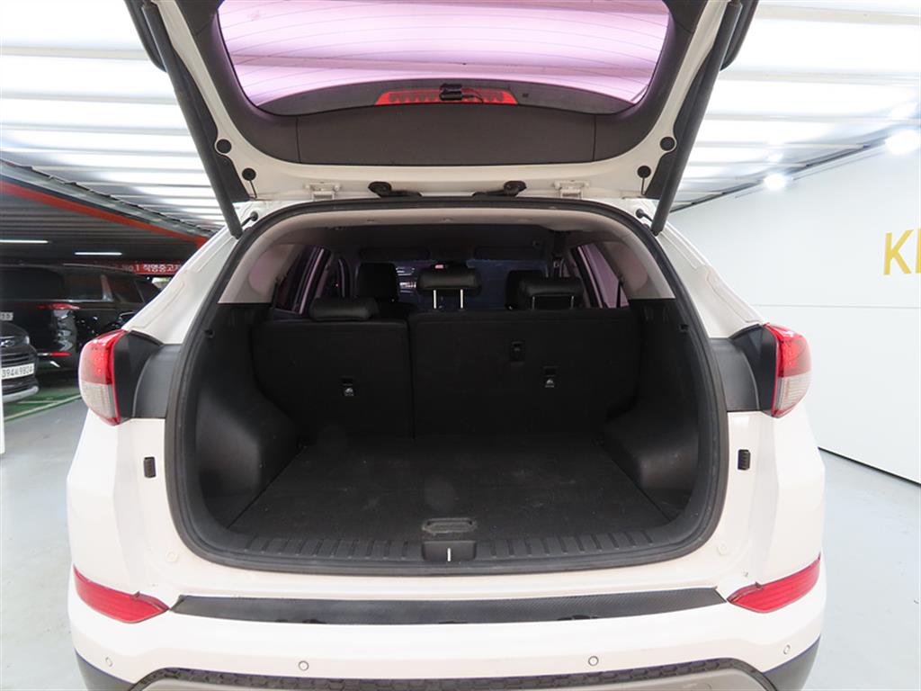 HYUNDAI Tucson 2018 Blanco - Importación desde Corea - HF Imports Iquique - Foto 18