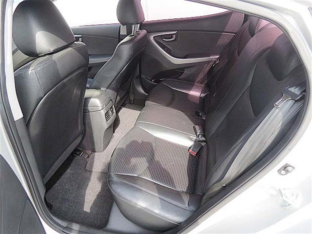 HYUNDAI Avante 2014 Gris - Importación desde Corea - HF Imports Iquique - Foto 7