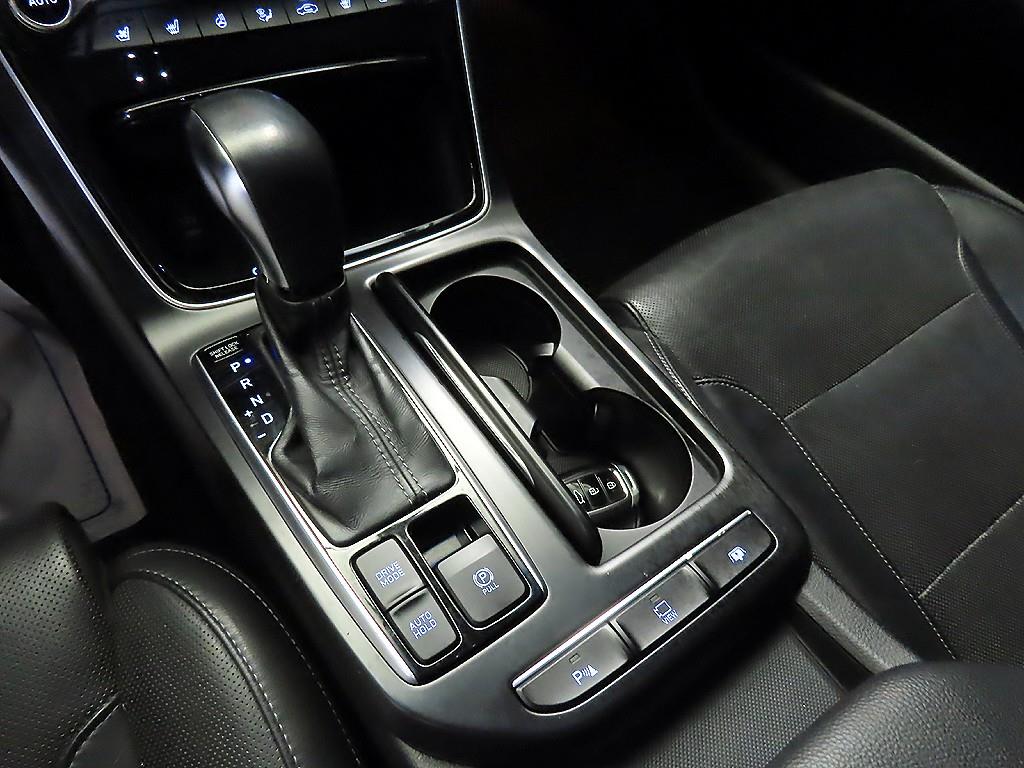 HYUNDAI Grandeur - Vista 12