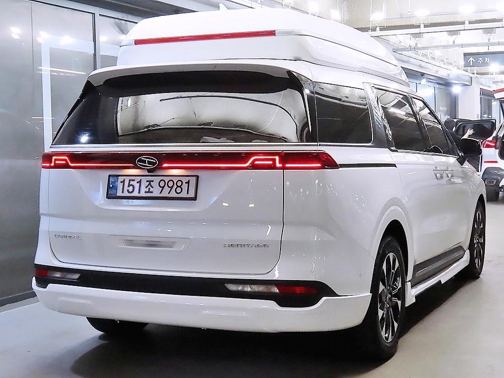 KIA Carnival - Vista 4