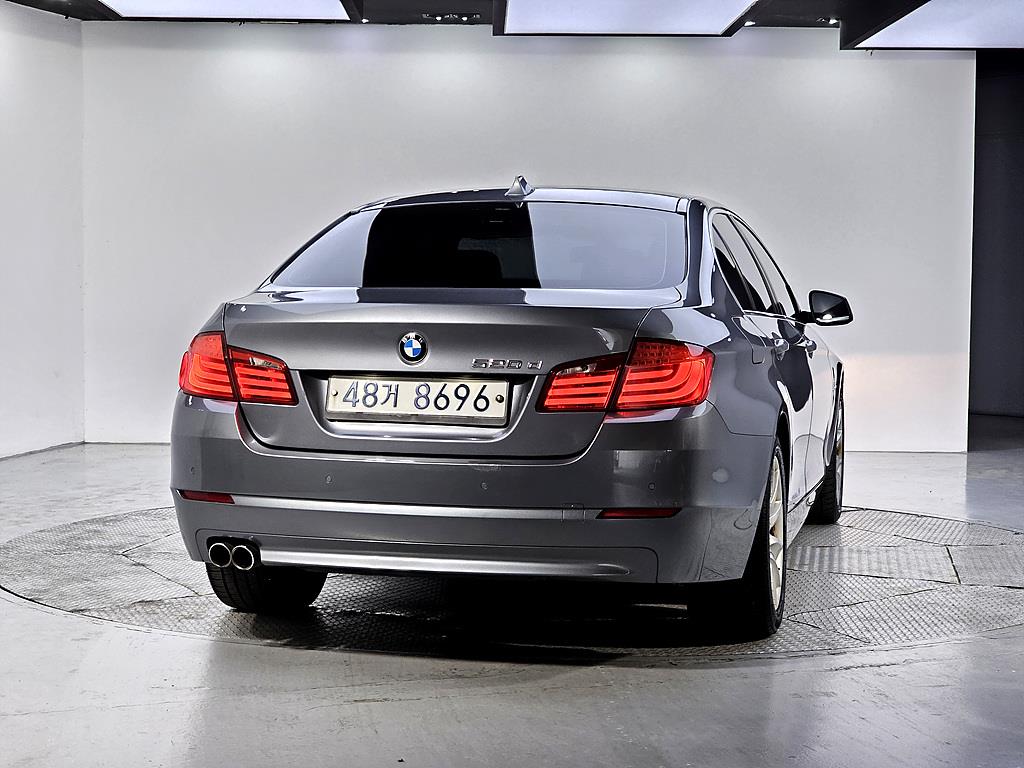 BMW 5 Series - Vista 3