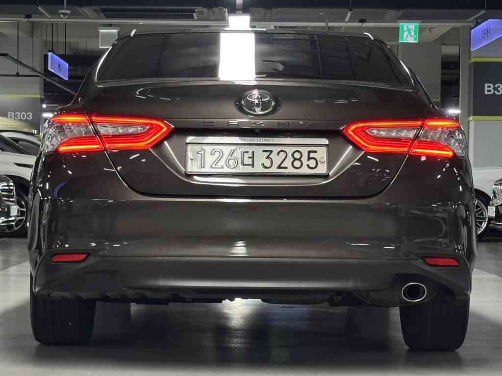 Toyota Camry - Vista 5
