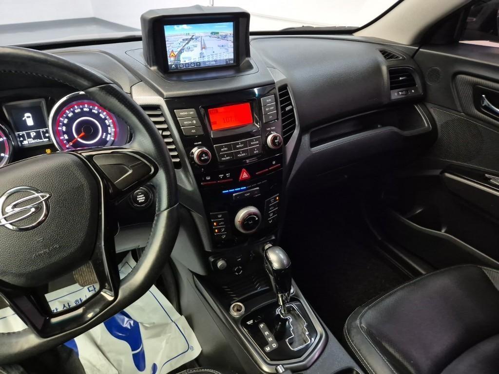 Ssangyong Tivoli - Vista 10