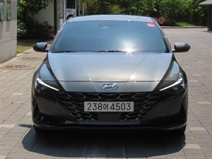 HYUNDAI Avante - Vista 2
